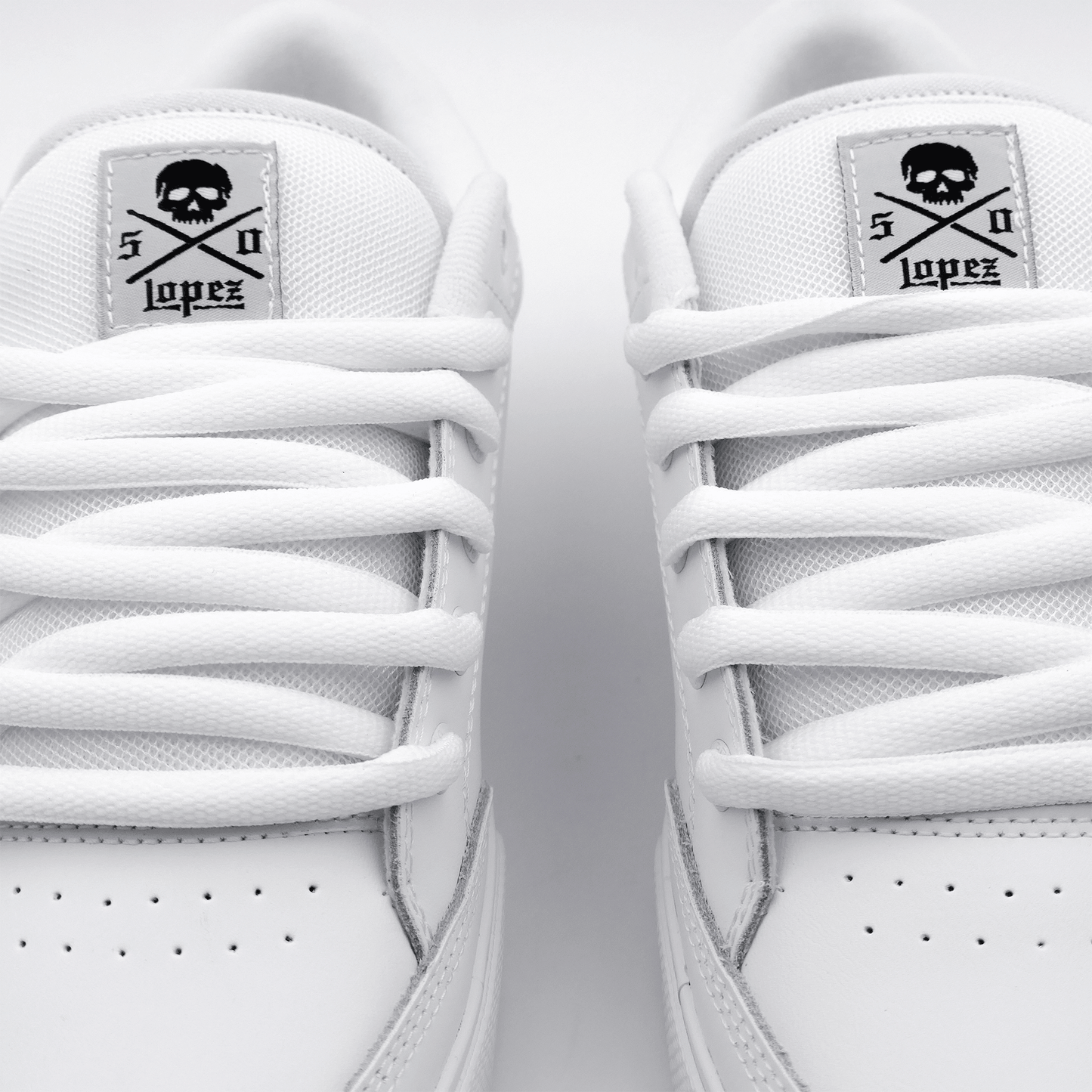 AL 50- WHITE/BLACK - C1RCA