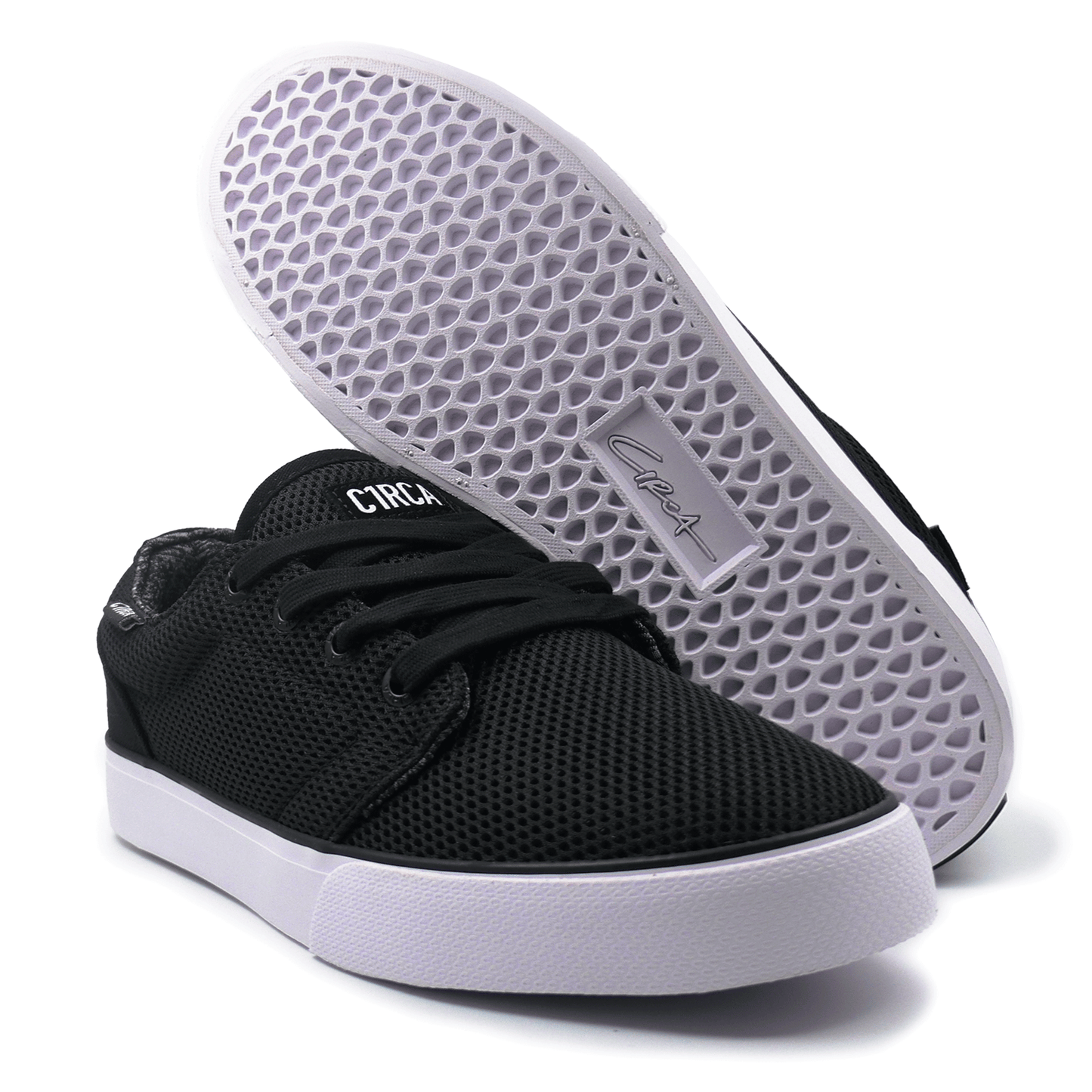 Drifter Black White